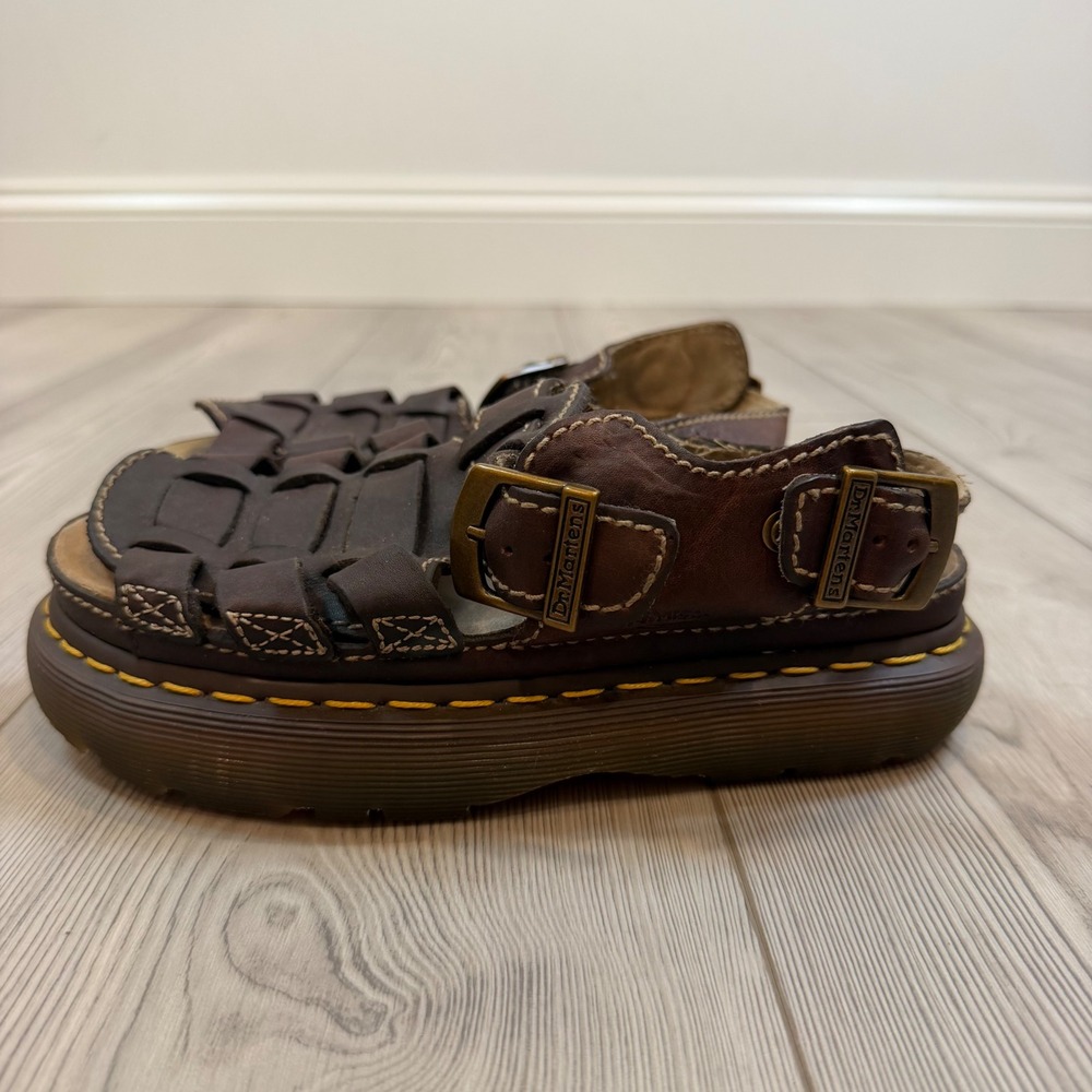 VTG Dr. Martens Fisherman Sandals Brown Leather Platform Buckle AW004 Womens 7
